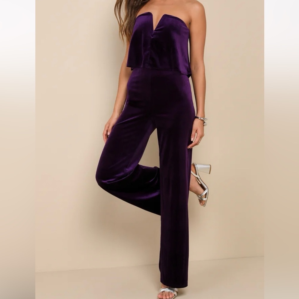 Lulu’s velvet purple strapless jumpsuit